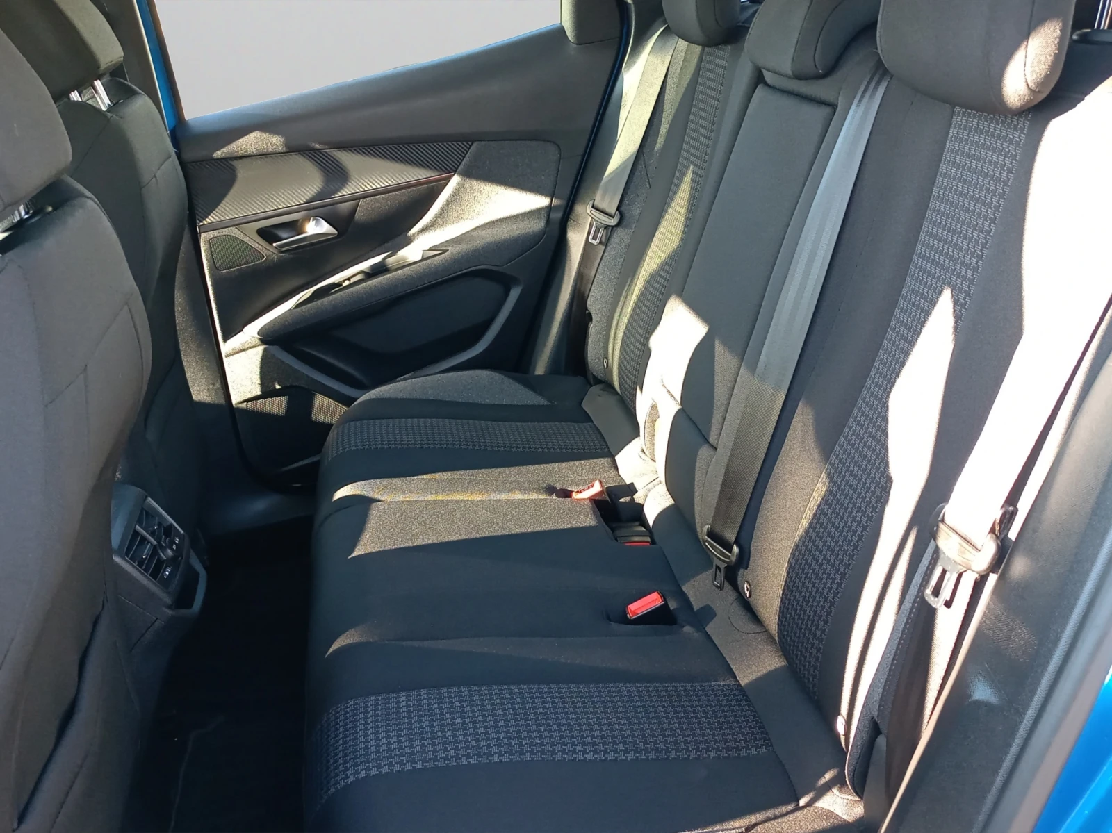 Peugeot 3008 New Line Up ACTIVE PACK  1.2 PureTech 130 S&S ���8 | Mobile.bg � ����������� 10