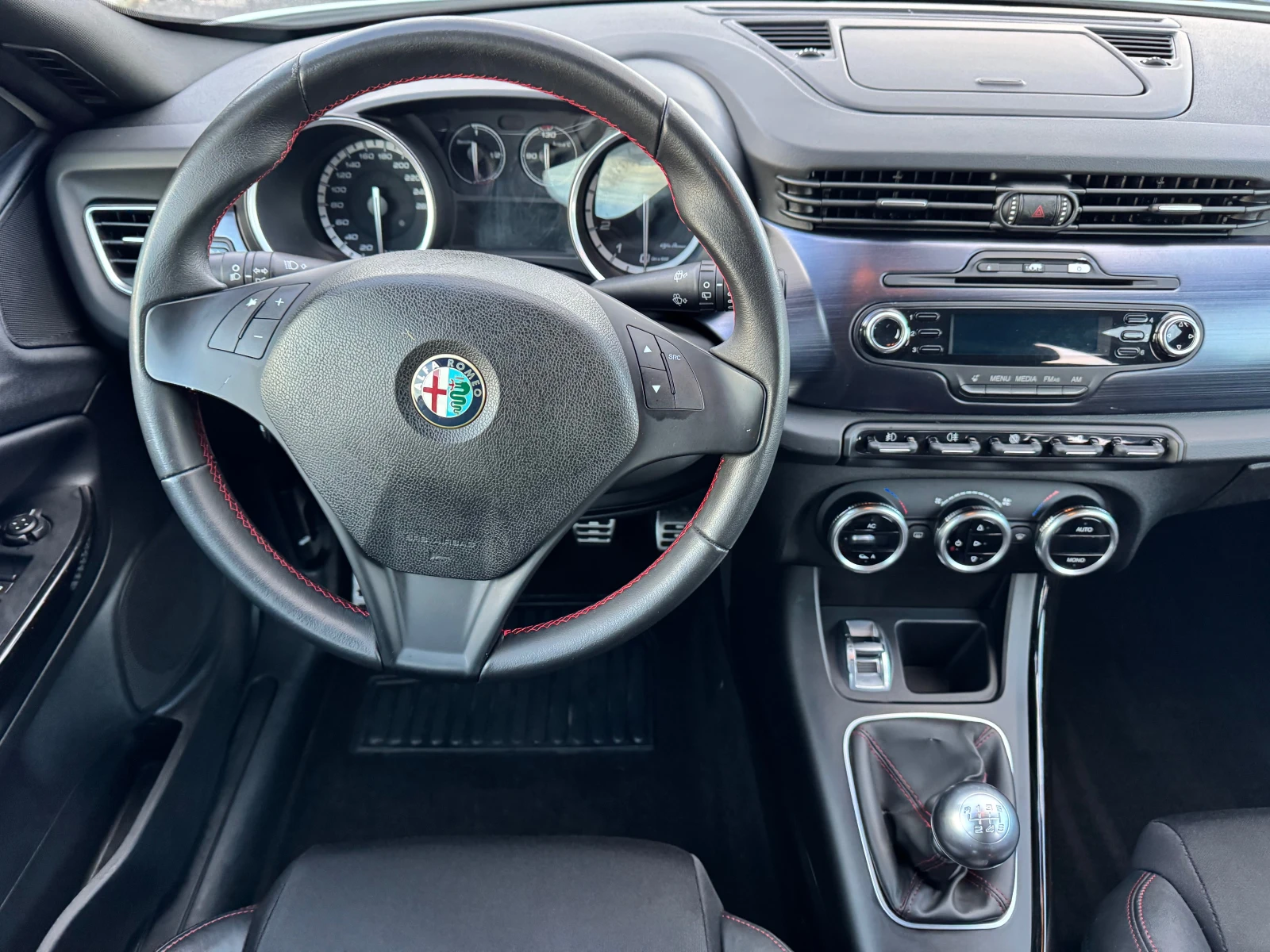 Alfa Romeo Giulietta 1.4T-MultiAir | Mobile.bg � ����������� 15