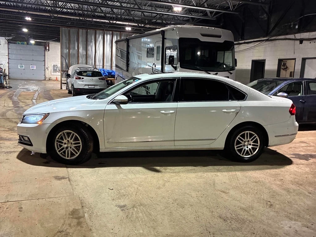 VW Passat * Highline * CARFAX * БЕЗ ПЪРВОНАЧАЛНА ВНОСКА - изображение 2