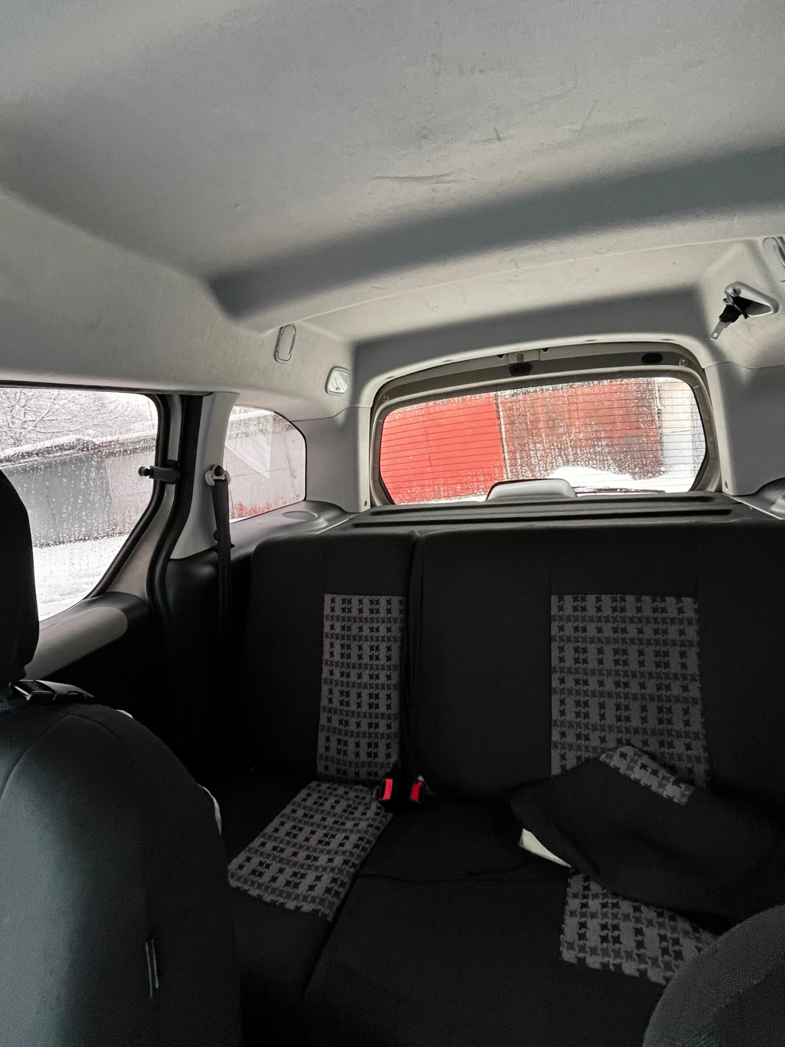 Peugeot Partner 1.6 HDI - изображение 8