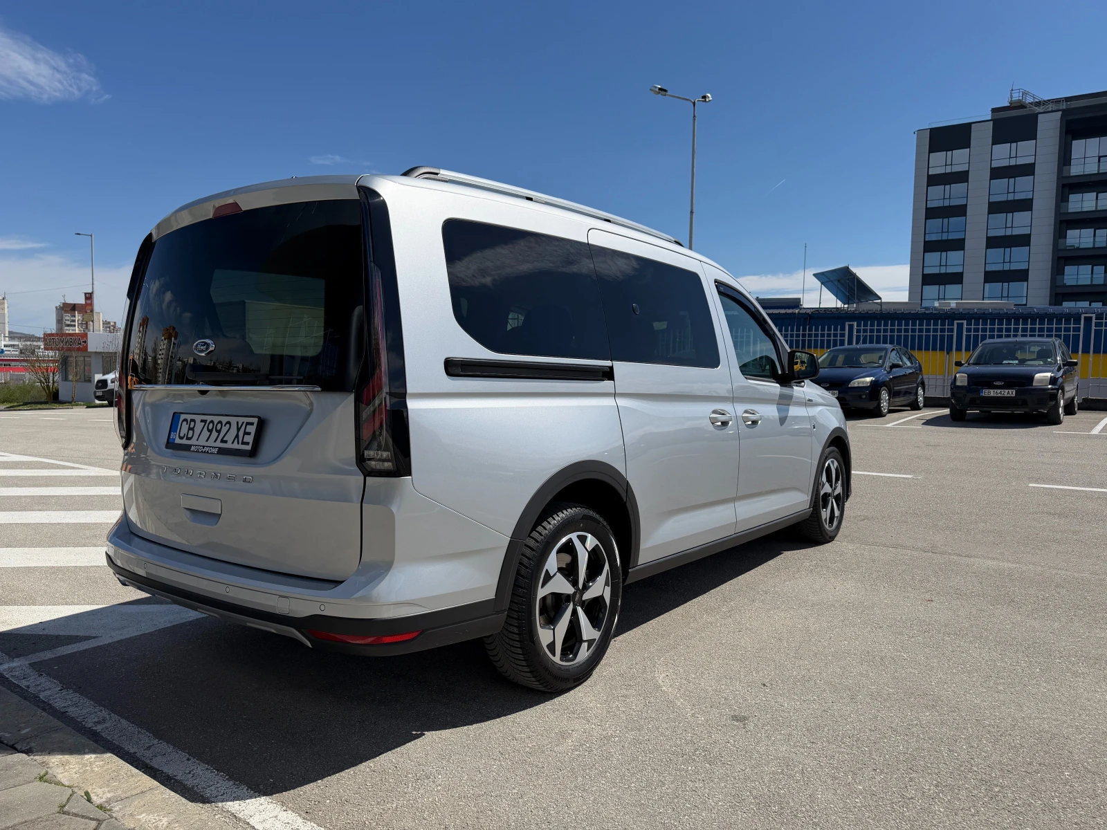 Ford Tourneo Connect ACTIVE LWB 6+ 1, снимка 6 - Автомобили и джипове - 53902075