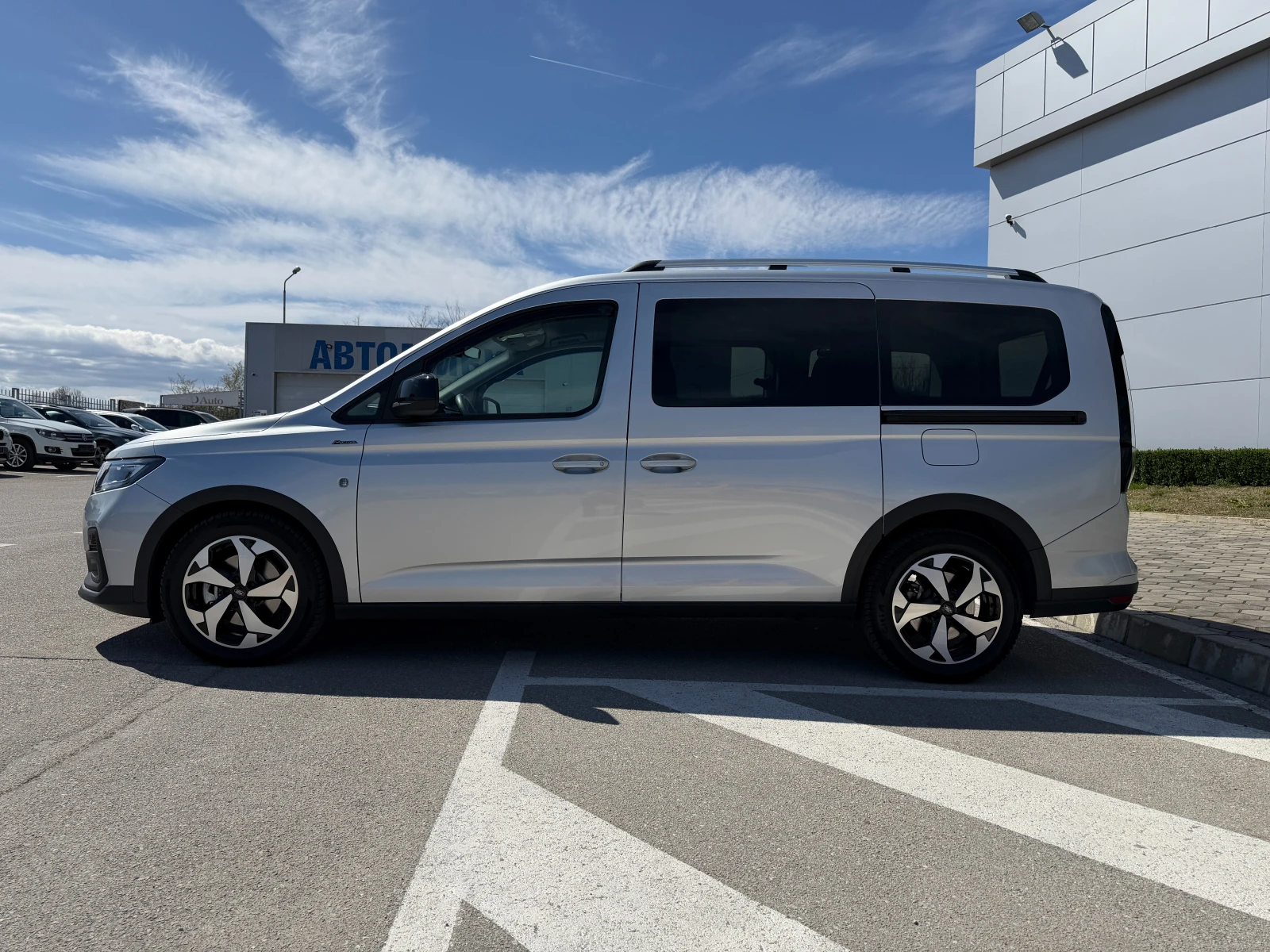 Ford Tourneo Connect ACTIVE LWB 6+ 1, снимка 3 - Автомобили и джипове - 53902075