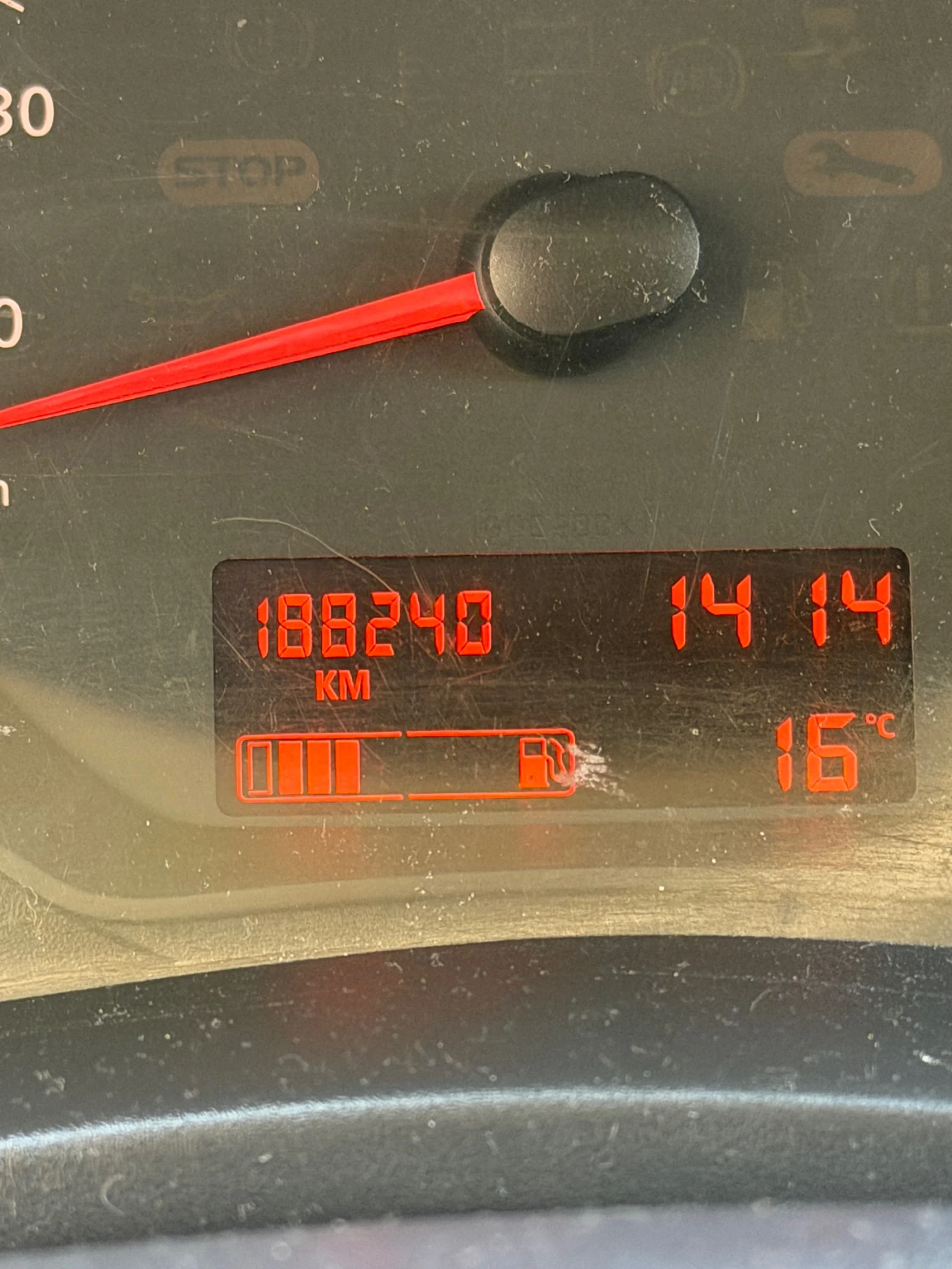 Renault Kangoo 1.5 DCI, снимка 8 - Автомобили и джипове - 54147921