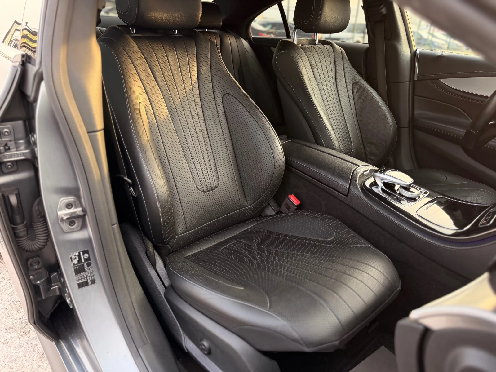 Mercedes-Benz CLS 400 d= 4Matic= Sport= Distronic= Burmester= Обдухване=, снимка 12 - Автомобили и джипове - 54195277