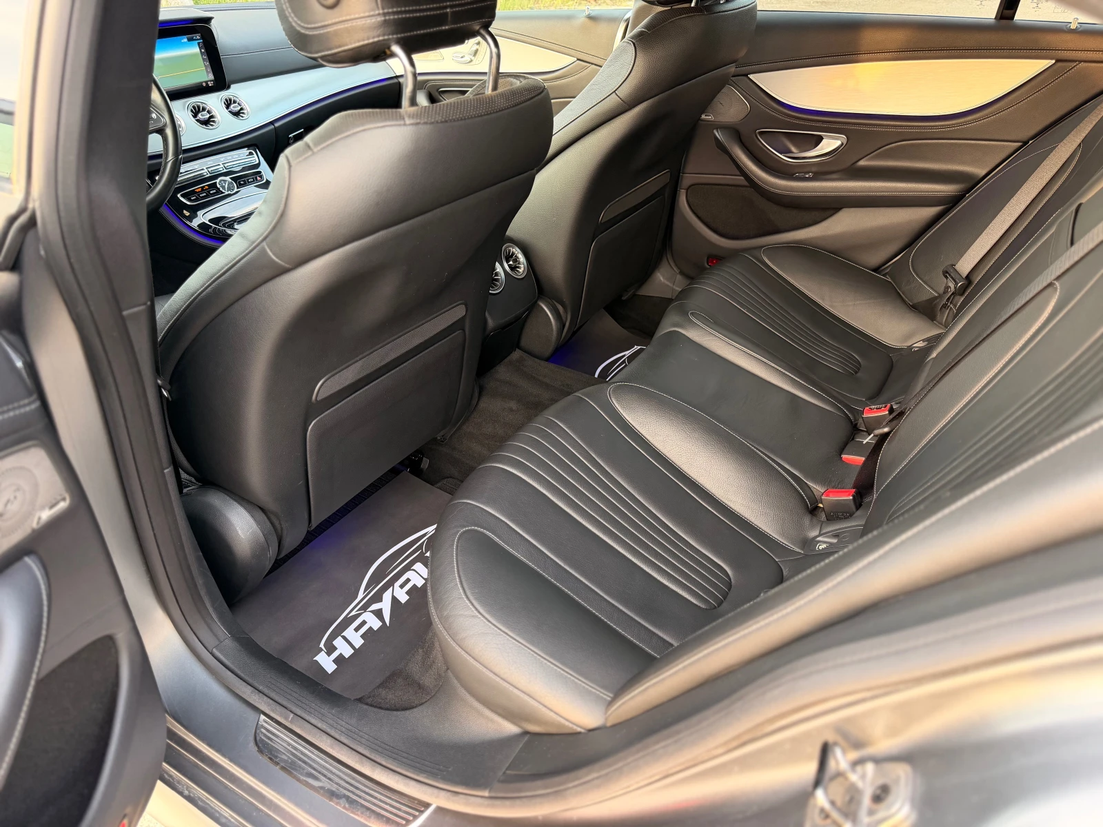 Mercedes-Benz CLS 400 d= 4Matic= Sport= Distronic= Burmester= Обдухване=, снимка 14 - Автомобили и джипове - 54195277