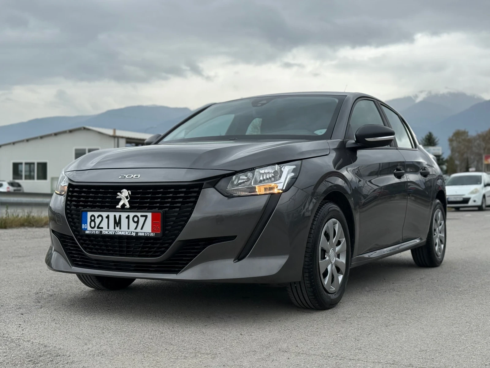 Peugeot 208 1.2i-109.000km-NEW-TOP-EURO-6D, снимка 3 - Автомобили и джипове - 54213078