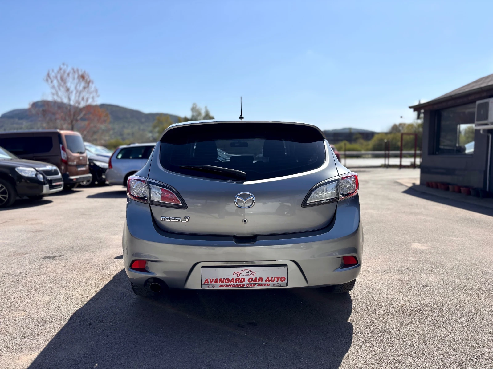 Mazda 3, снимка 8 - Автомобили и джипове - 54253380