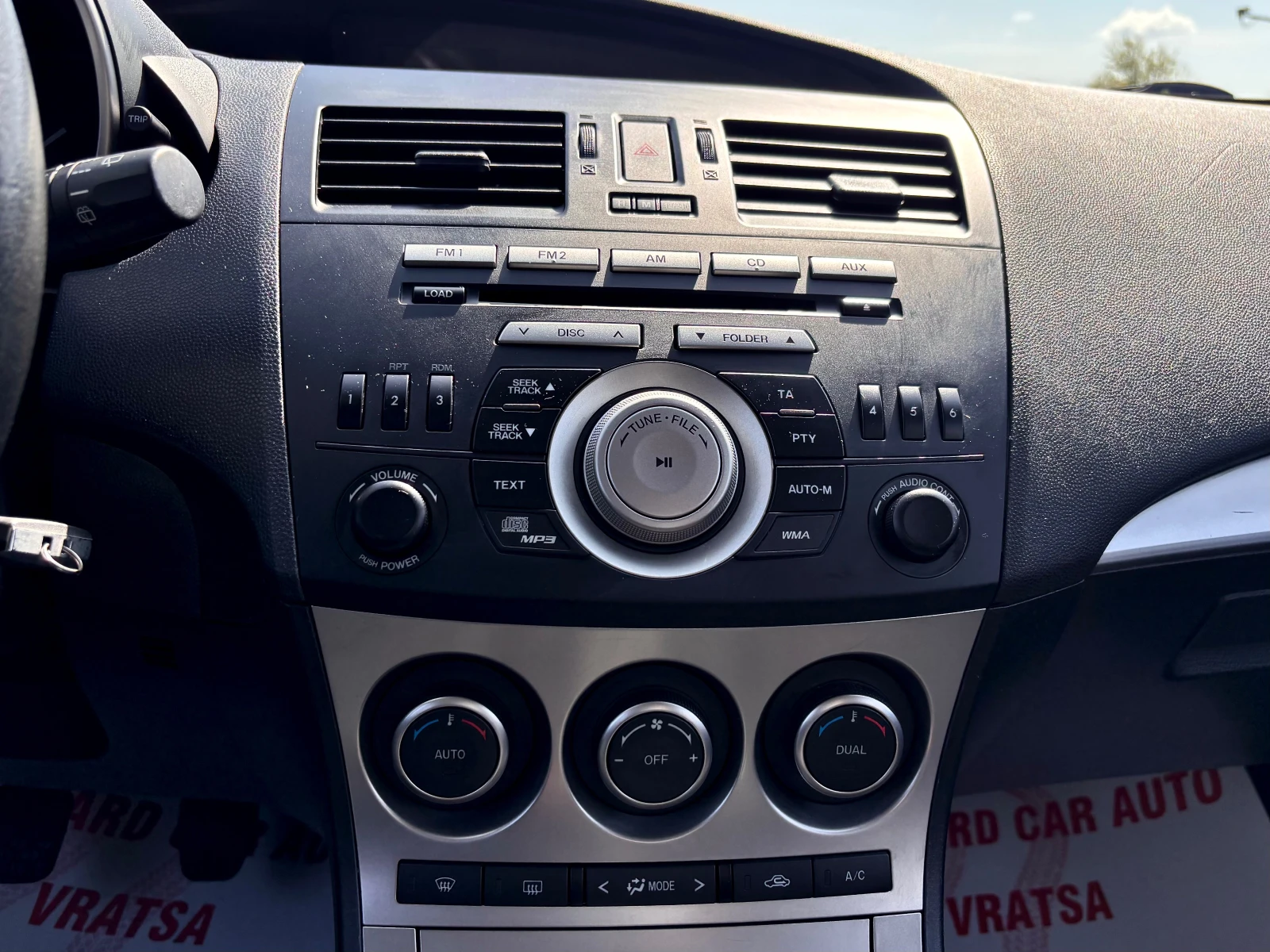 Mazda 3, снимка 12 - Автомобили и джипове - 54253380