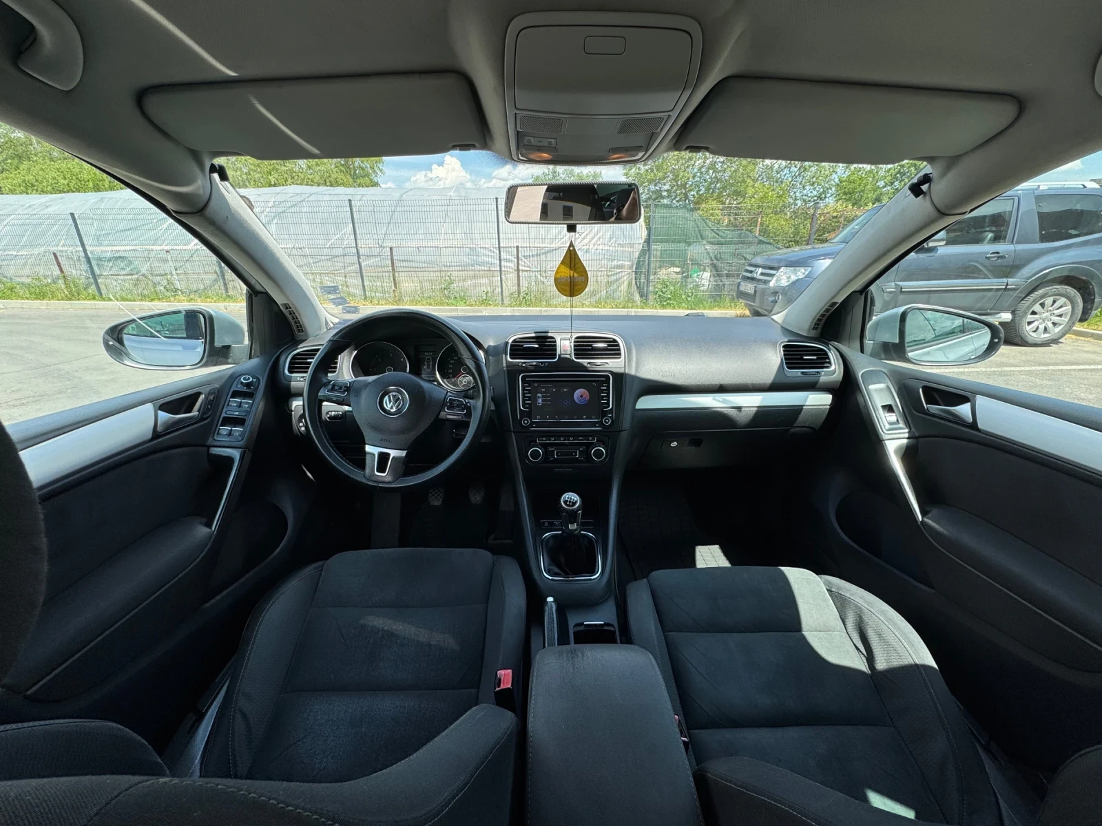 VW Golf 1.6TDI 106hp, снимка 7 - Автомобили и джипове - 54511745