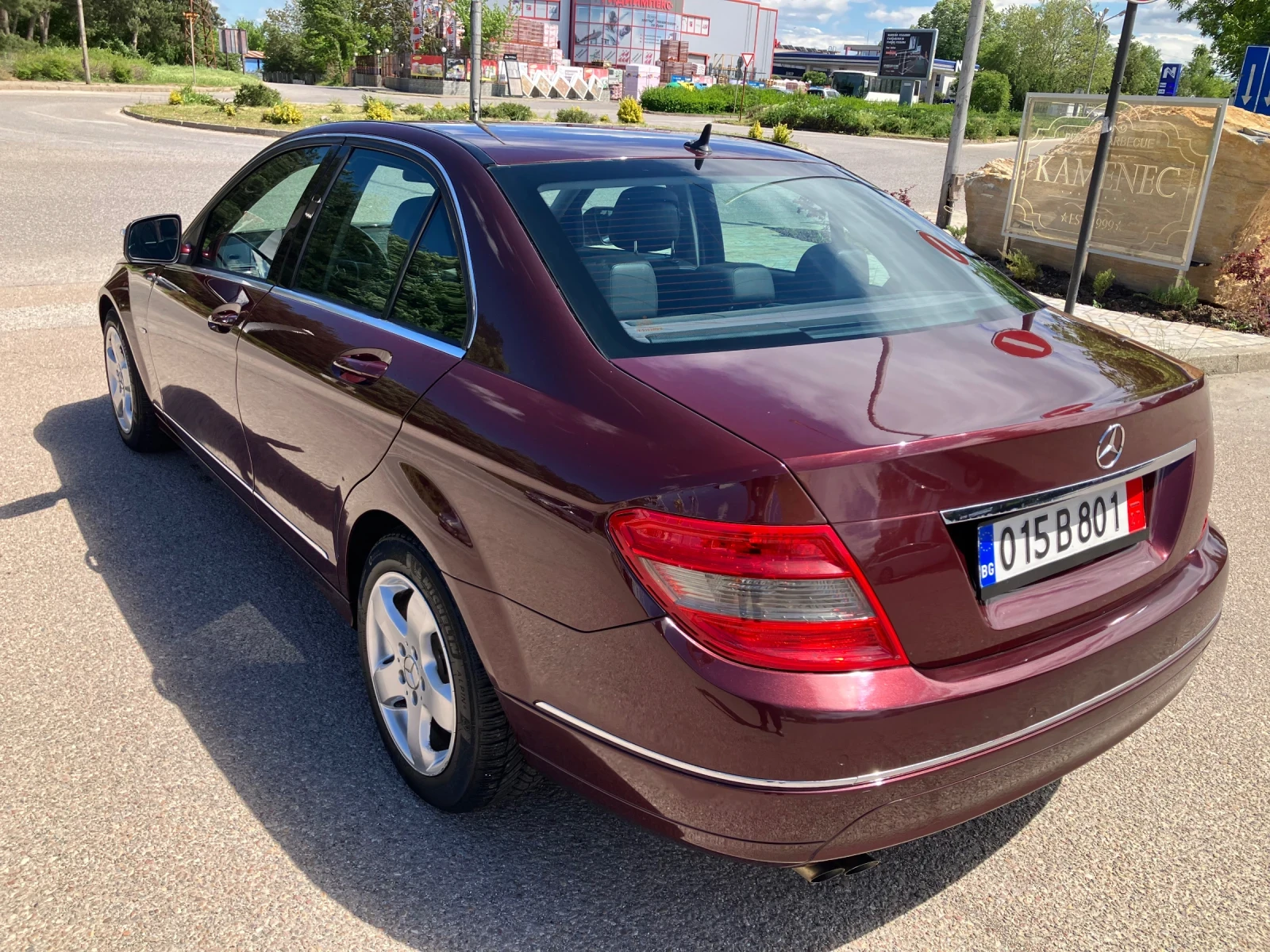 Mercedes-Benz C 200 Avangarde Avtomat Sedan, снимка 4 - Автомобили и джипове - 54657661