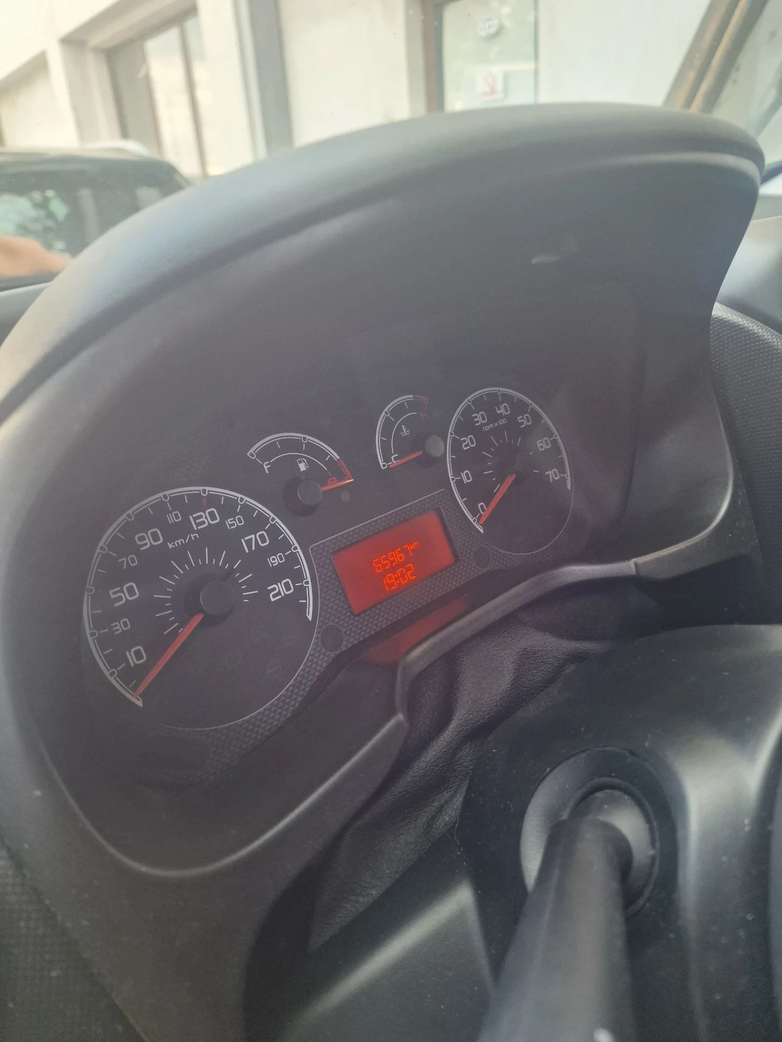 Fiat Fiorino 1.4, снимка 9 - Автомобили и джипове - 55219462