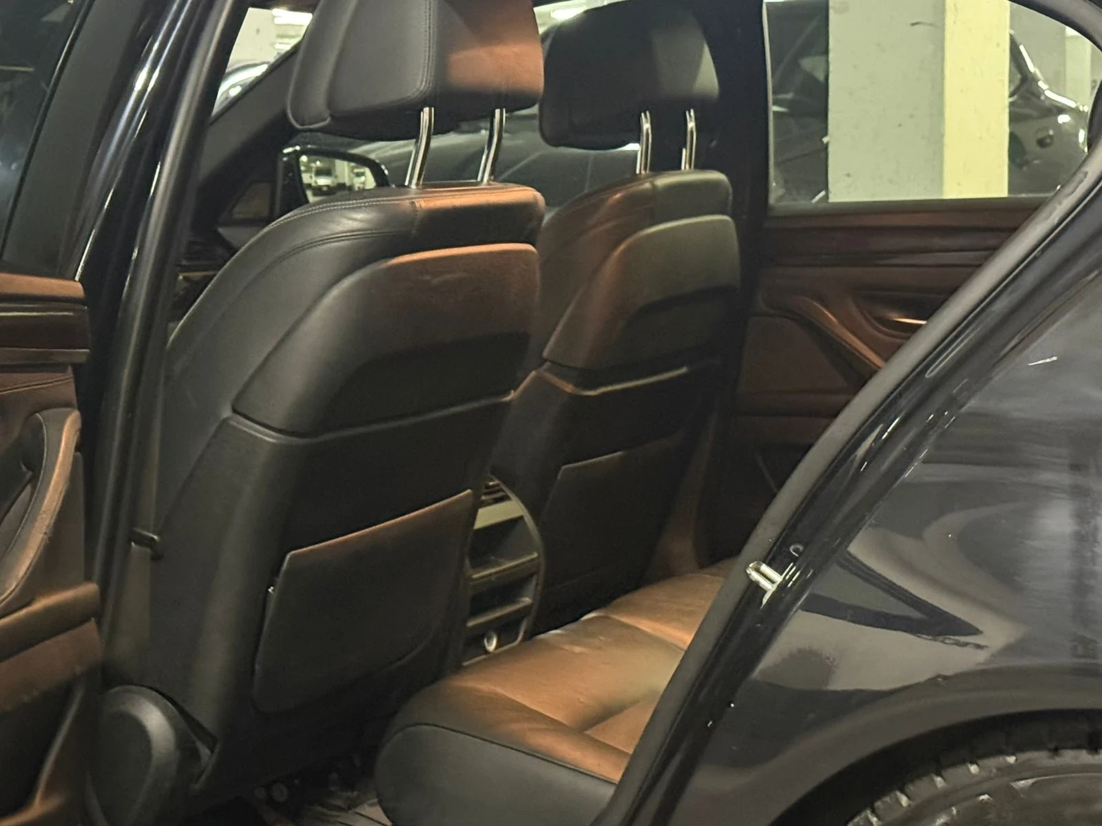 BMW 535 XDRIVE* HARMAN KARDON* HEAD-UP* CARFAX , снимка 17 - Автомобили и джипове - 55961924