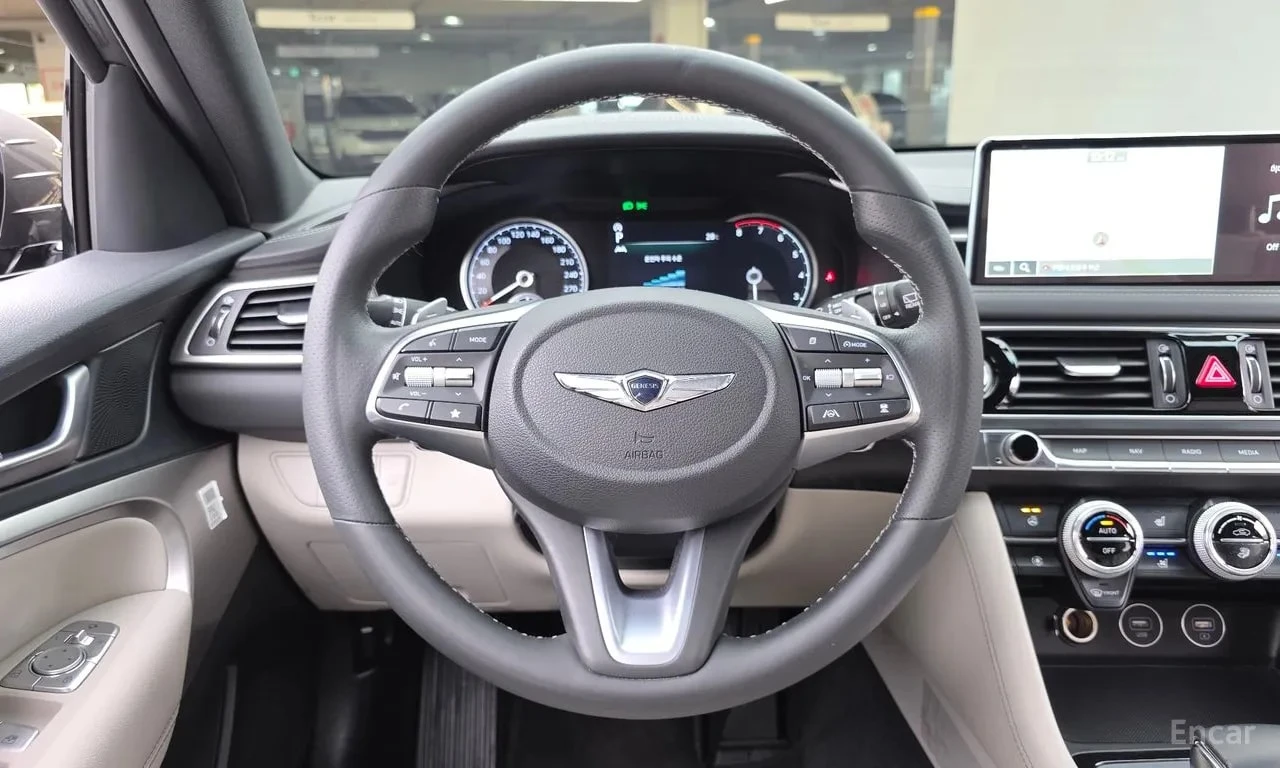 Genesis G70 Gasoline 2.0T 2WD * ОБДУХВАНЕ* ПОДГРЕВИ* , снимка 13 - Автомобили и джипове - 56116949