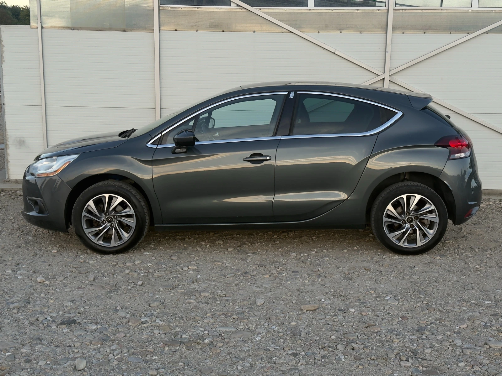 Citroen DS4 1.6 HDI Автомат/Масаж/Климатроник/Собствен лизинг, снимка 7 - Автомобили и джипове - 56334699