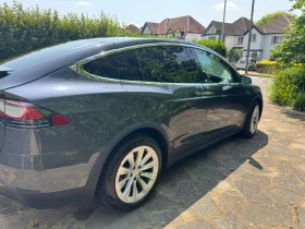 Tesla Model X 75D, снимка 2