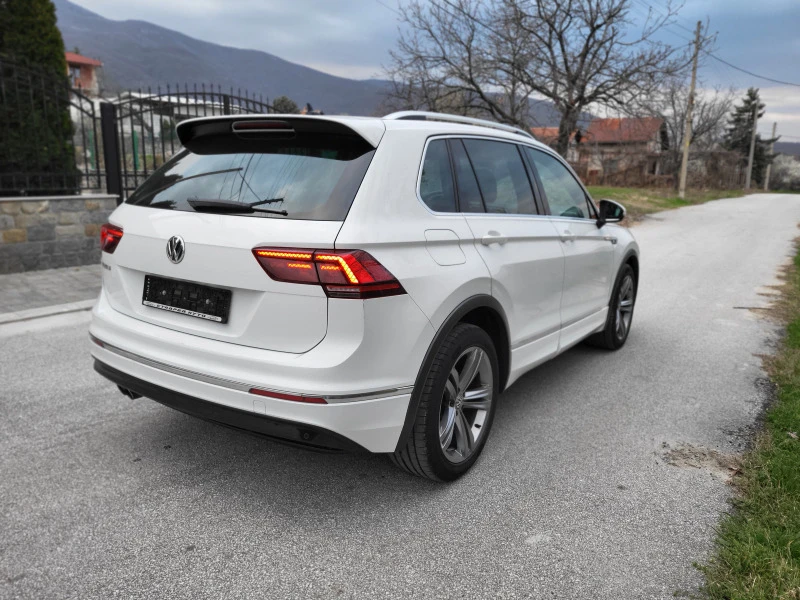 VW Tiguan Rline 2.0D, снимка 4 - Автомобили и джипове - 44809073