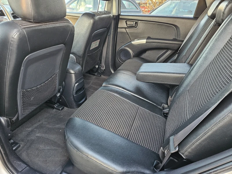 Kia Sportage 2.0CRDI, 140к.с., 4х4 , снимка 9 - Автомобили и джипове - 50051331