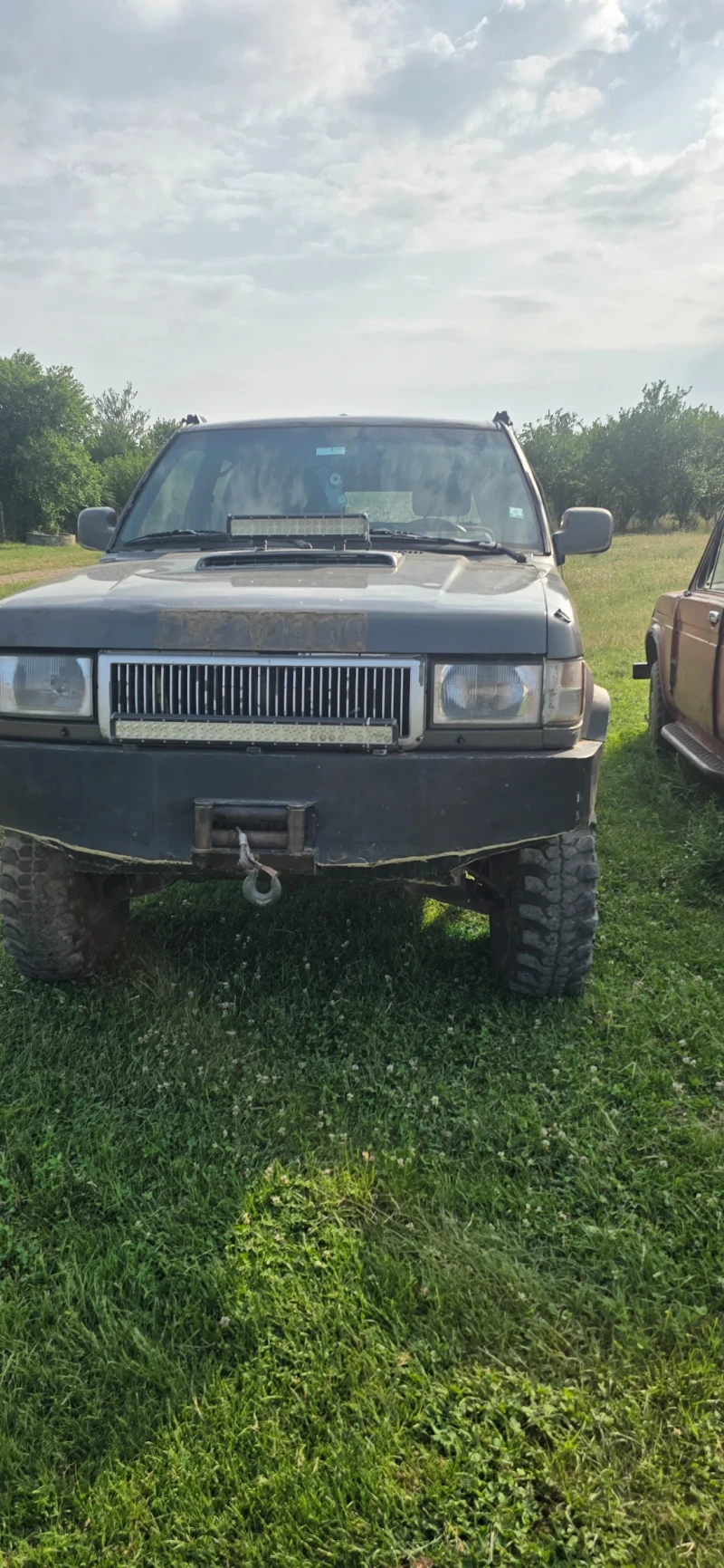 Isuzu Trooper, снимка 6 - Автомобили и джипове - 52330909