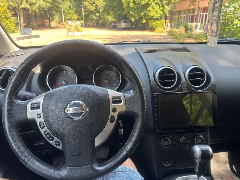 Nissan Qashqai + 2 2.0, снимка 10 - Автомобили и джипове - 52407605