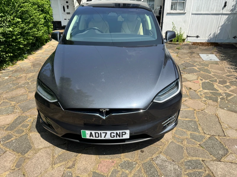 Tesla Model X 75D, снимка 9 - Автомобили и джипове - 51535869