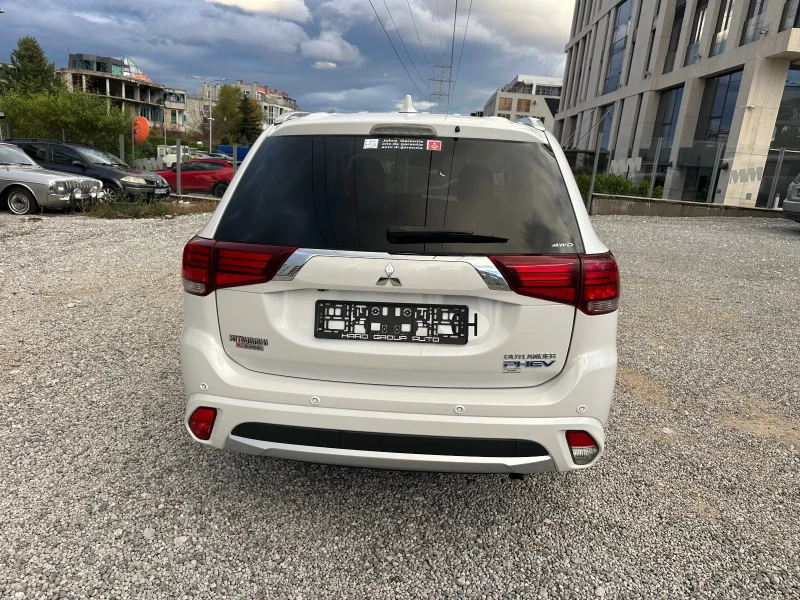 Mitsubishi Outlander ШВЕЙЦАРИЯ 4х4 АВТОМАТИК, снимка 6 - Автомобили и джипове - 52485679