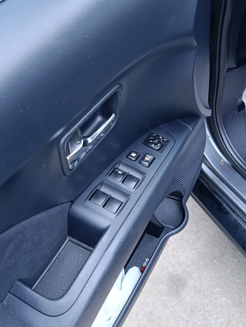 Citroen C-Crosser 2.2hdi, снимка 5 - Автомобили и джипове - 52893811