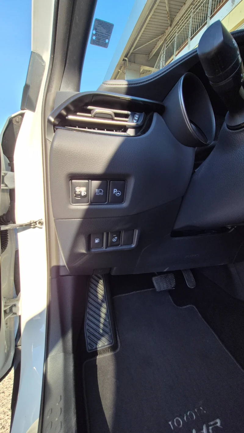 Toyota C-HR, снимка 12 - Автомобили и джипове - 53245884