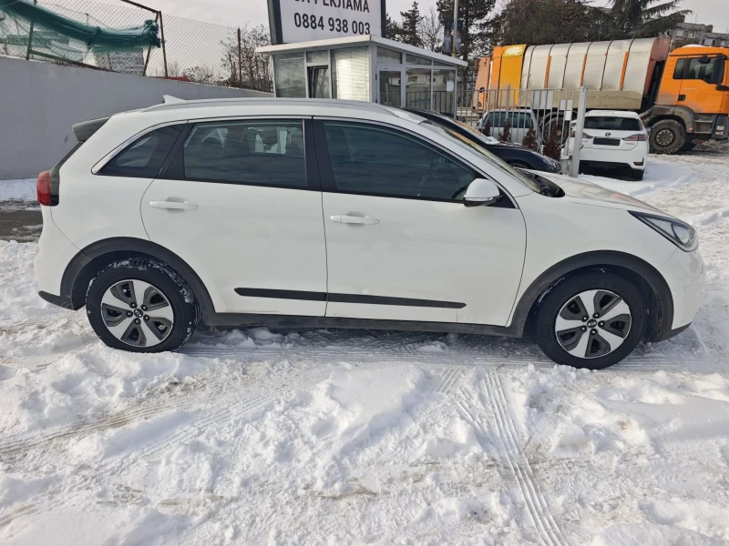 Kia Niro ХИБРИД* КАМЕРА* НАВИ* ТОП ЦЕНА* , снимка 5 - Автомобили и джипове - 53352767