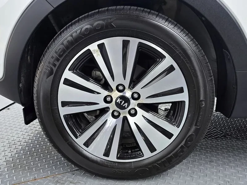 Kia Sportage Diesel 2.0 2Wd Premium, снимка 5 - Автомобили и джипове - 55895713