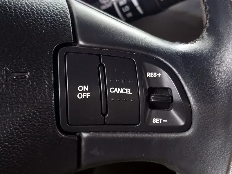 Kia Sportage Diesel 2.0 2Wd Premium, снимка 14 - Автомобили и джипове - 55895713