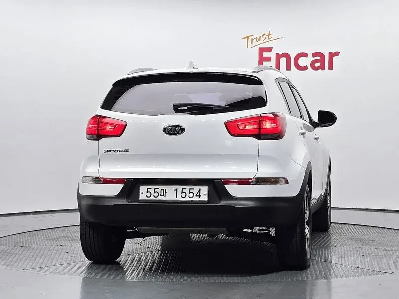 Kia Sportage Diesel 2.0 2Wd Premium, снимка 4 - Автомобили и джипове - 55895713