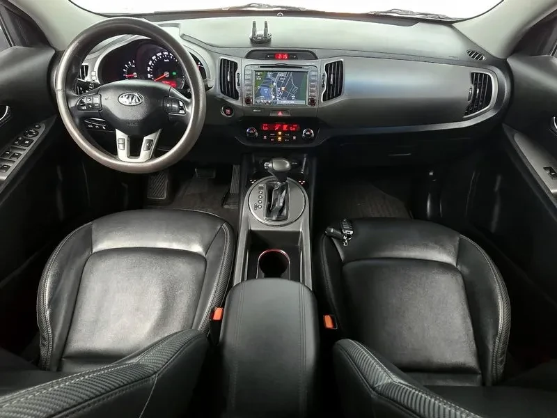 Kia Sportage Diesel 2.0 2Wd Premium, снимка 7 - Автомобили и джипове - 55895713