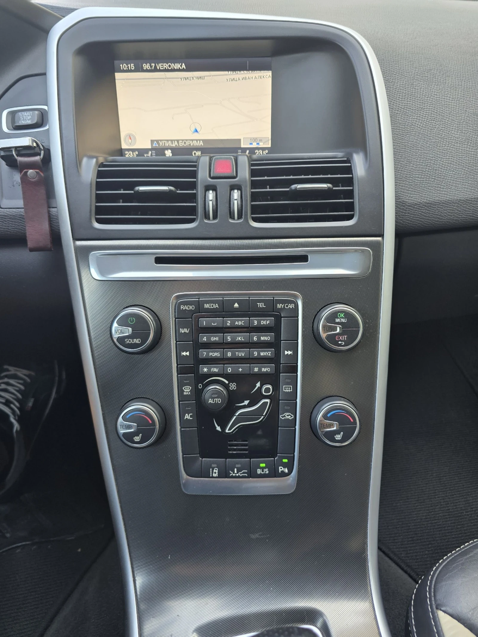 Volvo XC60, снимка 12 - Автомобили и джипове - 53590831