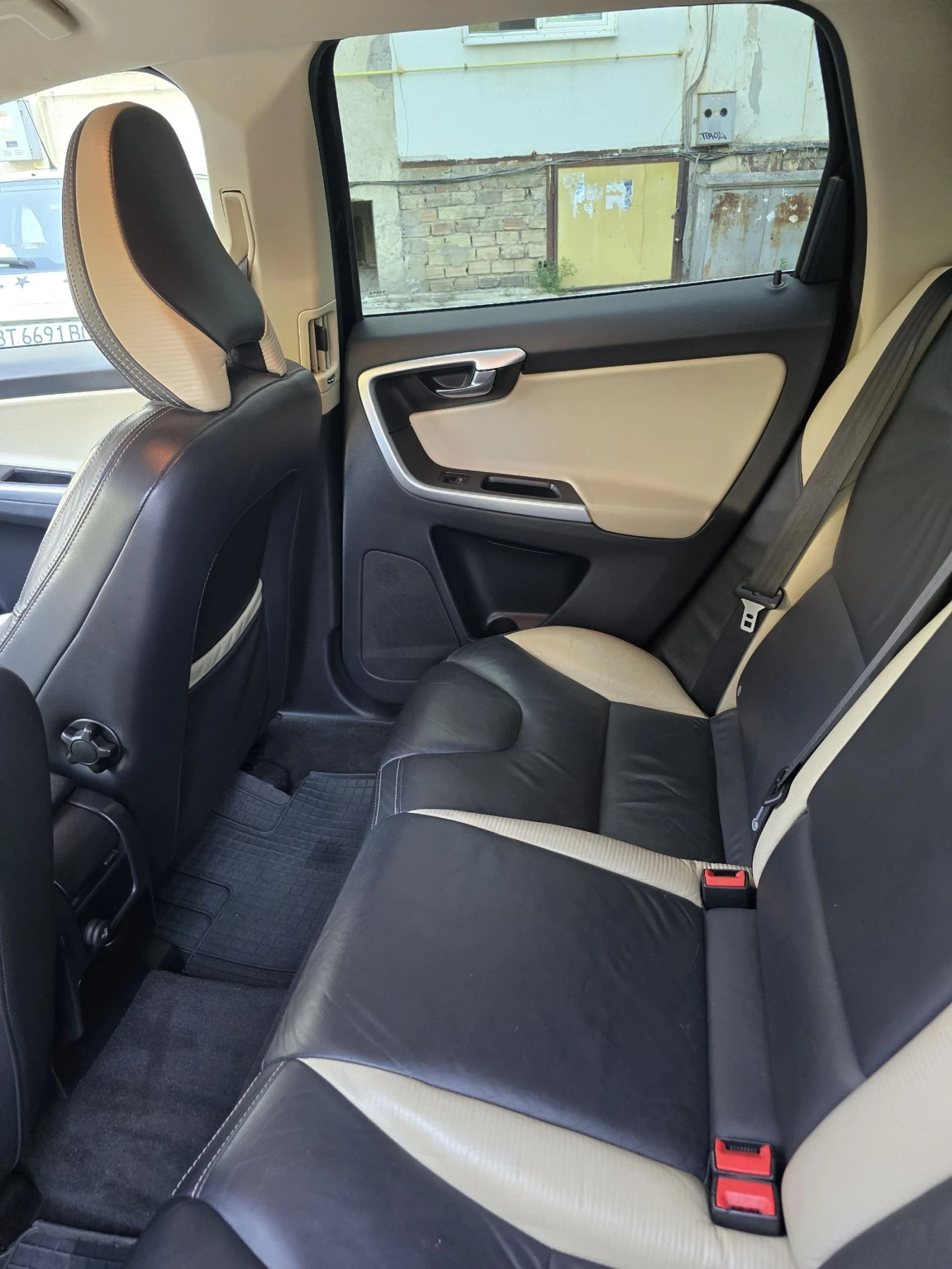 Volvo XC60  - изображение 10