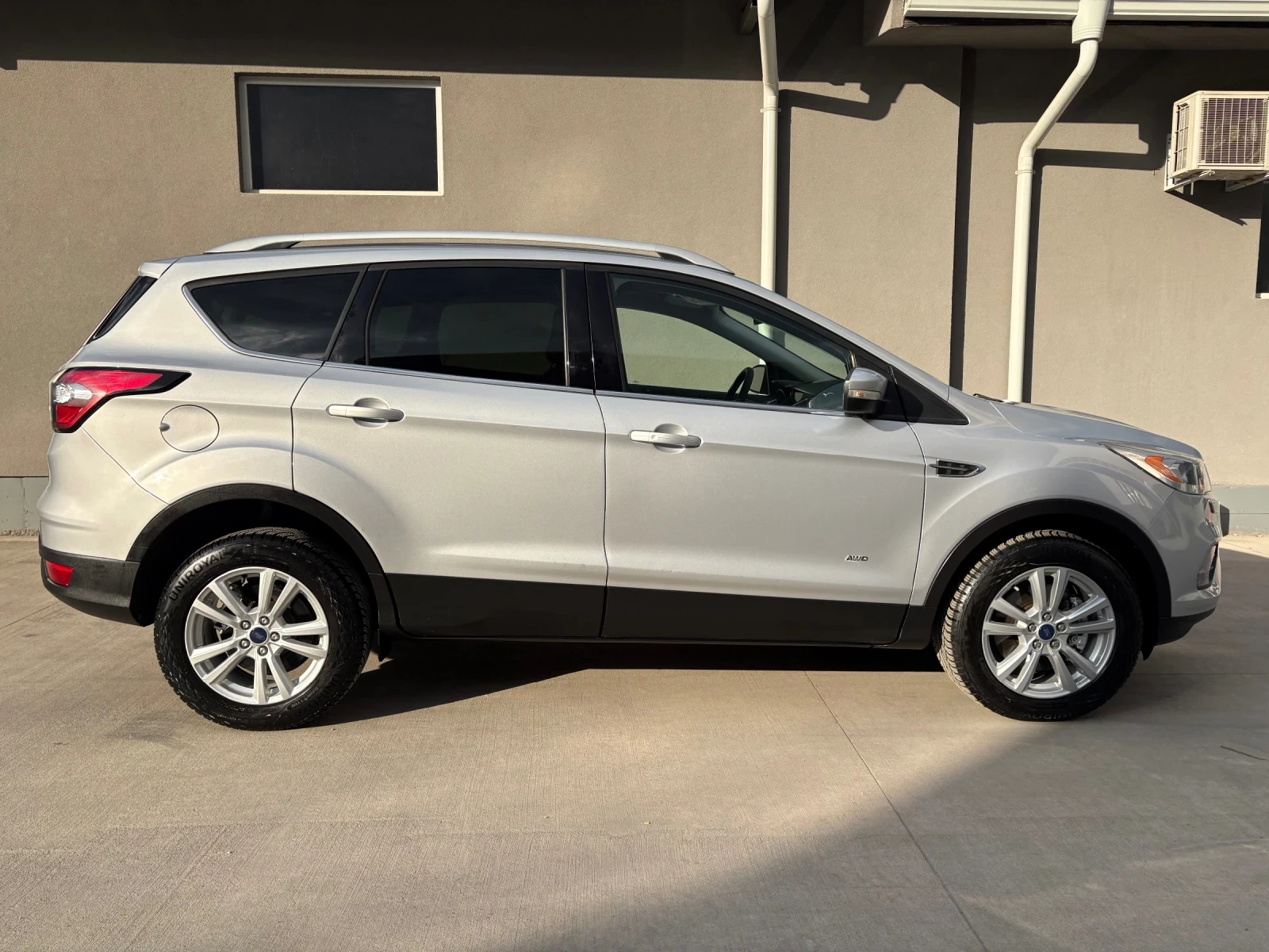 Ford Kuga Titanium 2.0 diesel 150kc Euro6 Automatic, снимка 9 - Автомобили и джипове - 54000994