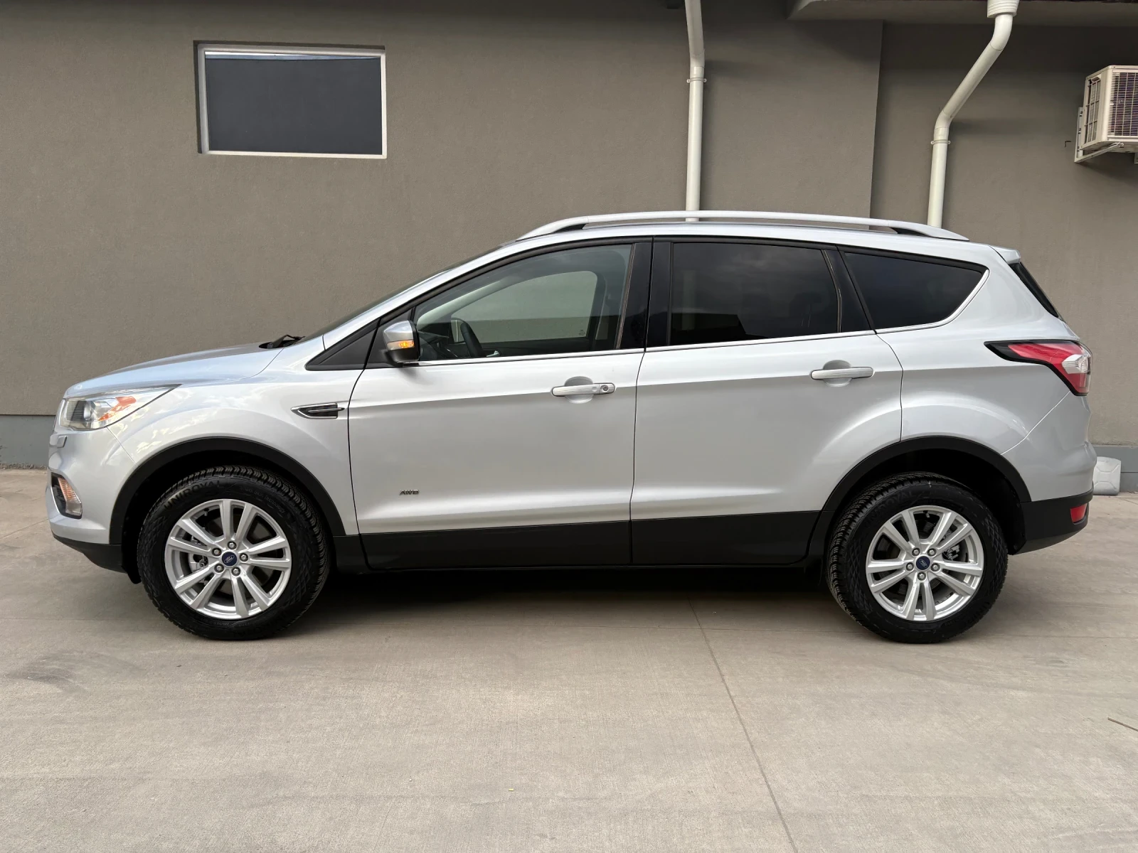 Ford Kuga Titanium 2.0 diesel 150kc Euro6 Automatic, снимка 3 - Автомобили и джипове - 54000994
