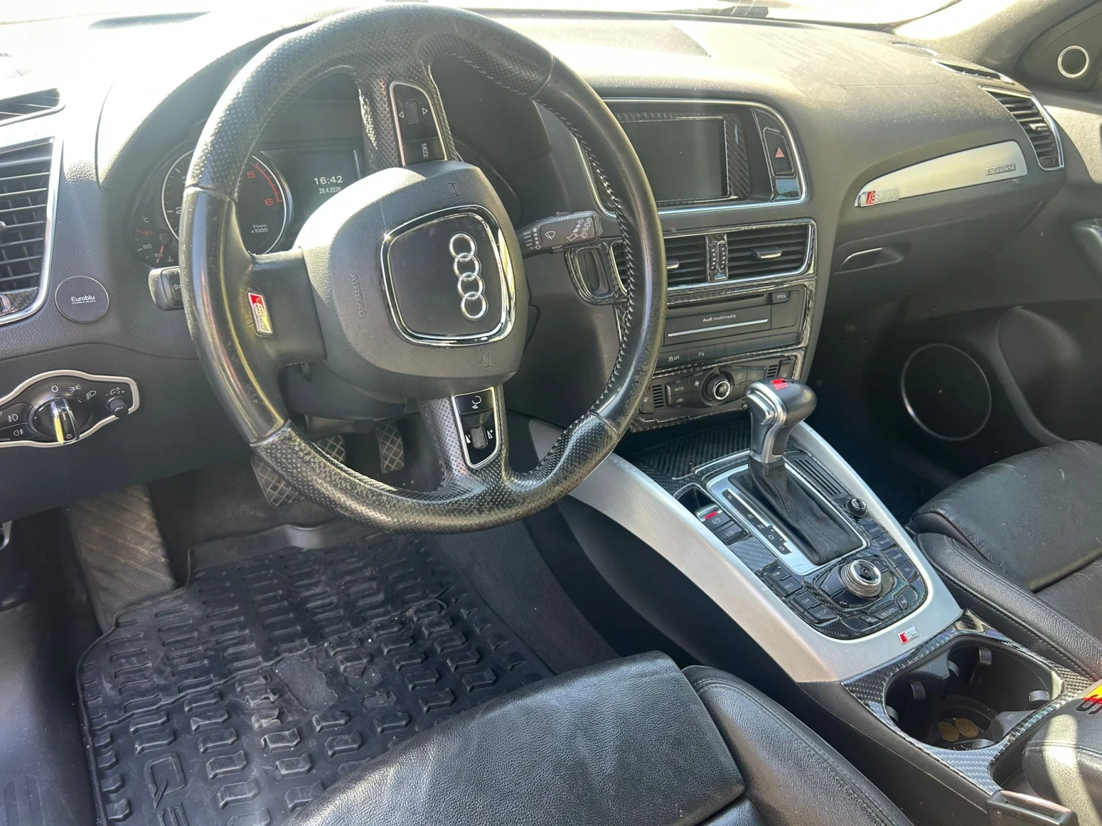 Audi Q5, снимка 5 - Автомобили и джипове - 54782358