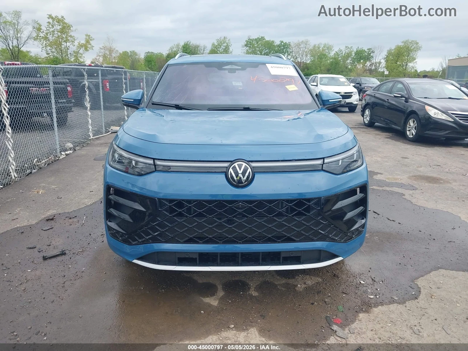 VW Tiguan 2.0t Sel* R-line* 4MOTION* 10k km, снимка 2 - Автомобили и джипове - 54791890