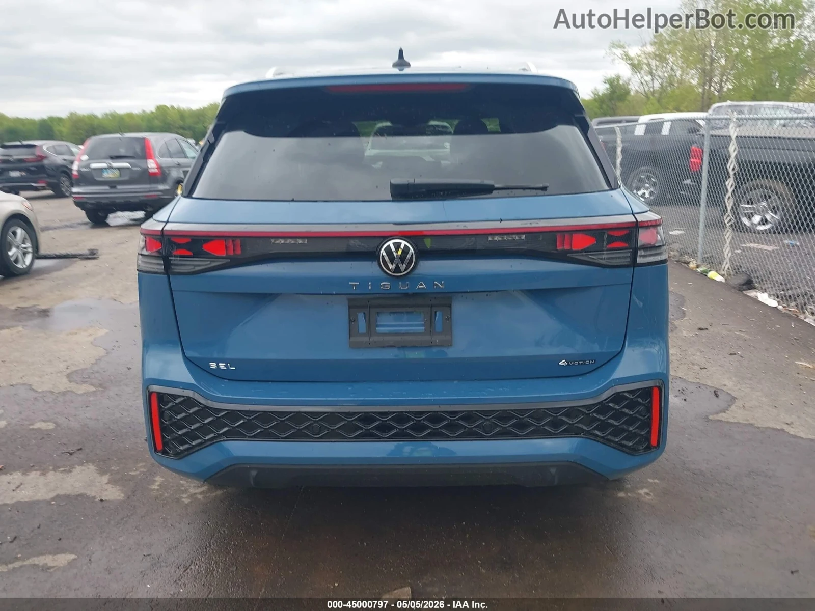 VW Tiguan 2.0t Sel* R-line* 4MOTION* 10k km, снимка 5 - Автомобили и джипове - 54791890