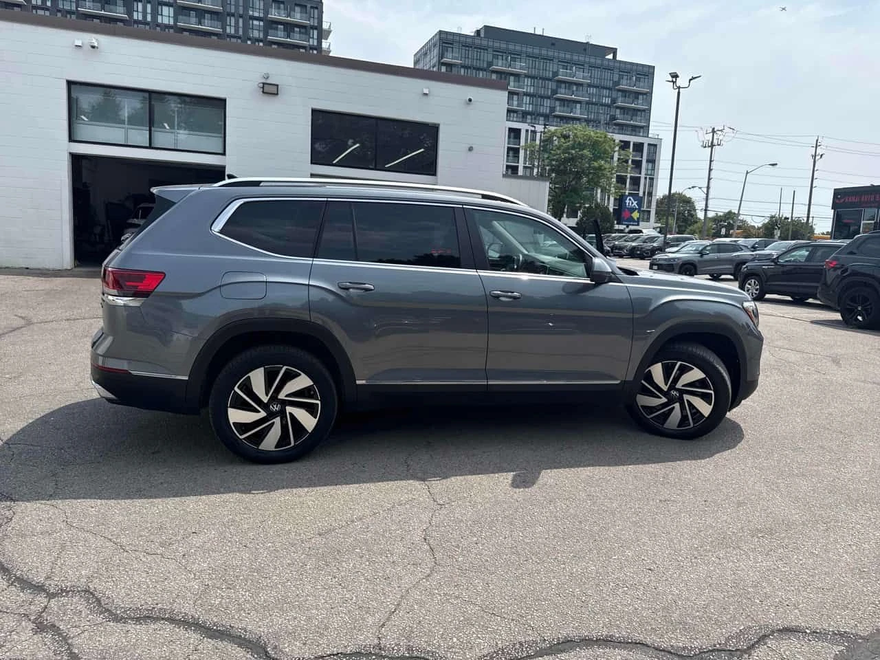 VW Atlas * Highline * CARFAX * ���� �� �� | Mobile.bg � ����������� 3