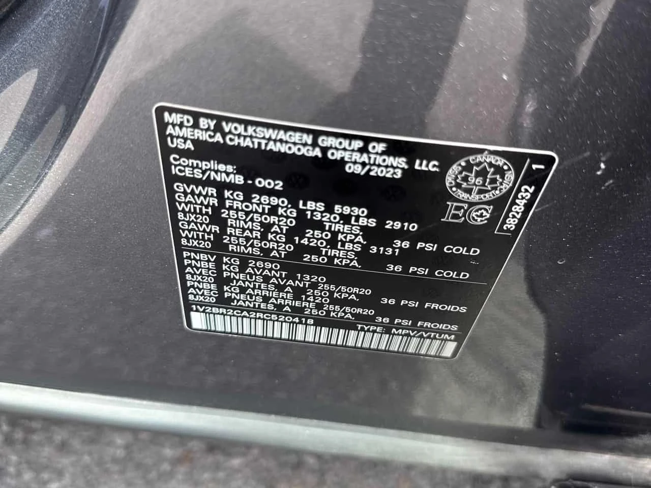 VW Atlas * Highline * CARFAX * ���� �� �� | Mobile.bg � ����������� 11
