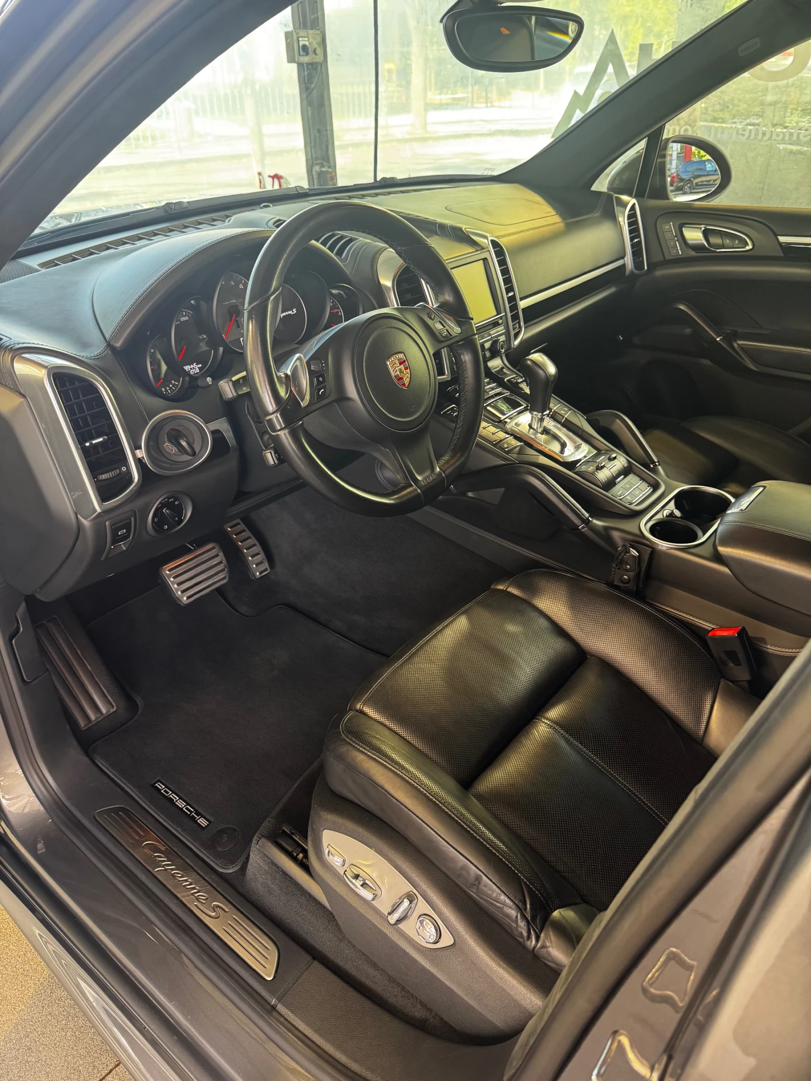 Porsche Cayenne, снимка 12 - Автомобили и джипове - 56004735