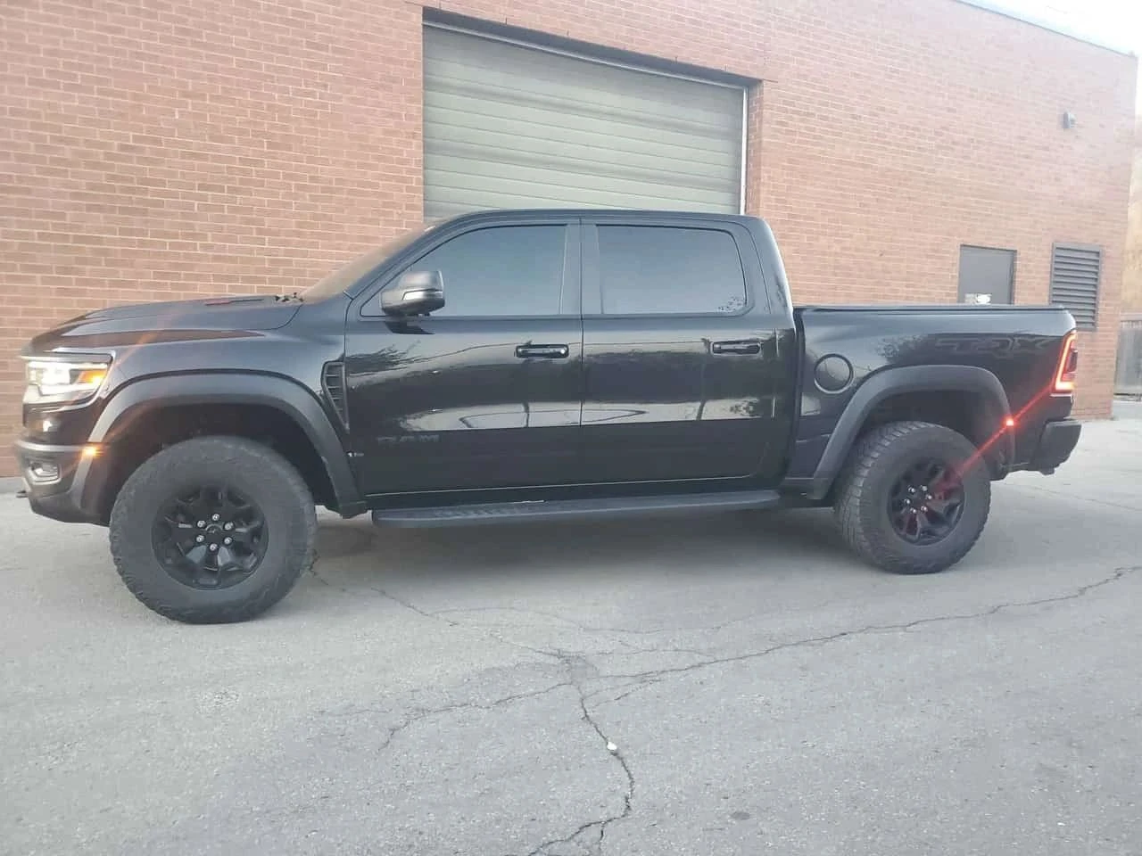 Dodge RAM 1500, снимка 2 - Автомобили и джипове - 56700277