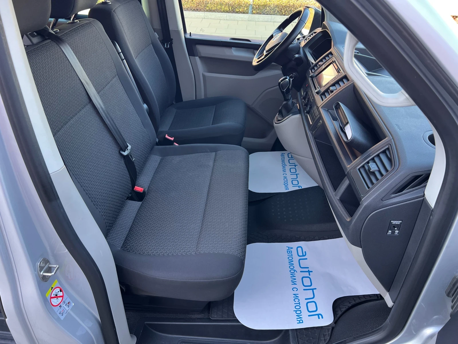 VW Caravelle 2.0TDI/150k.c./7AT - изображение 9