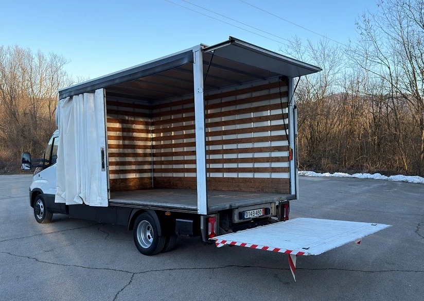 Iveco 35c18 3.0* HI-MATIC* БОРД* ФУРГОН+ ЩОРА* КЛИМА* 3.5т, снимка 8 - Бусове и автобуси - 52861673