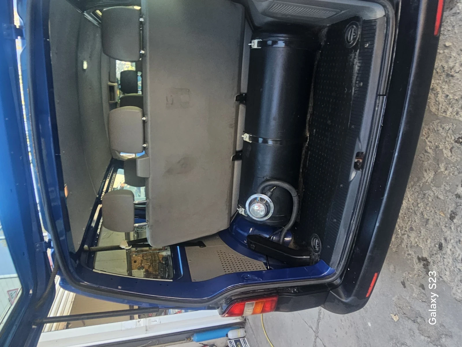 VW Transporter ГАЗ, снимка 6 - Бусове и автобуси - 55454499