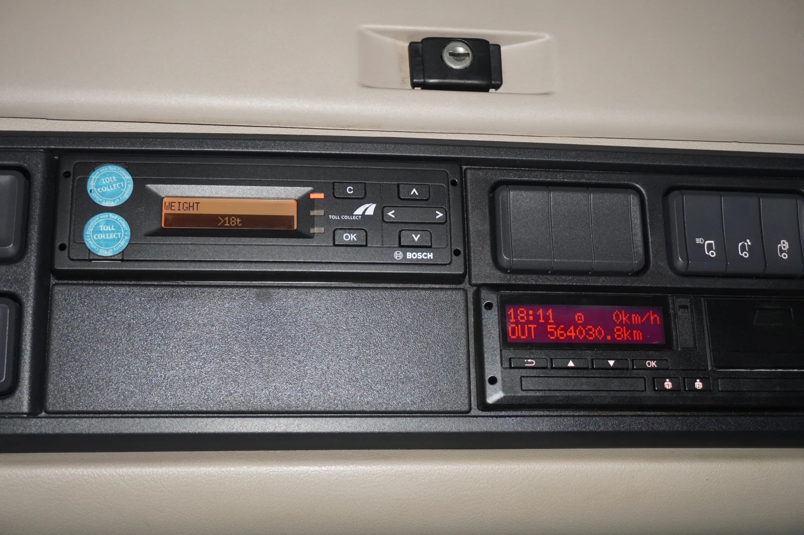 Daf Xf-480 SUPER SPACE CABINE, снимка 15 - Камиони - 55647392