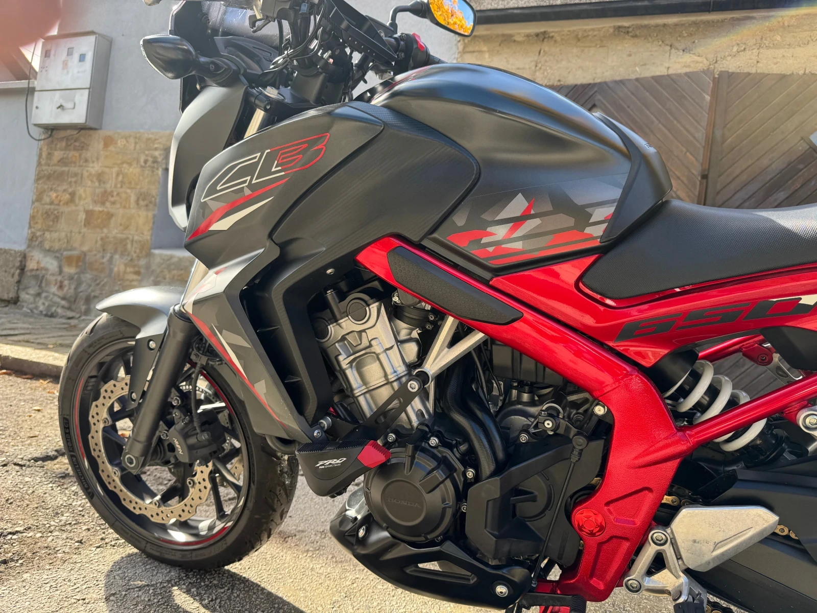 Honda Cb 650F - изображение 7