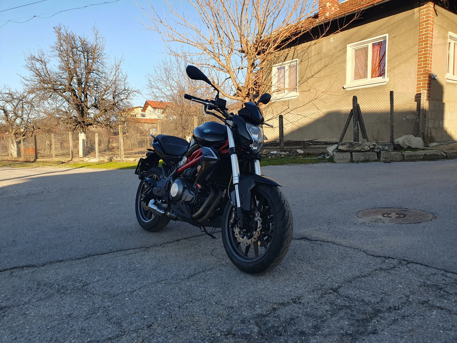 Benelli 304 BN 302i 7700км A2 - Категория, снимка 2 - Мотоциклети и мототехника - 55450442