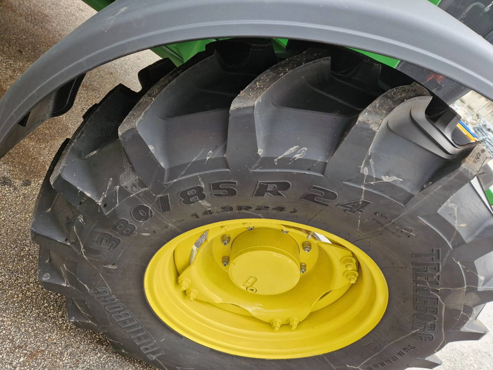  John Deere 6135B | Mobile.bg   13